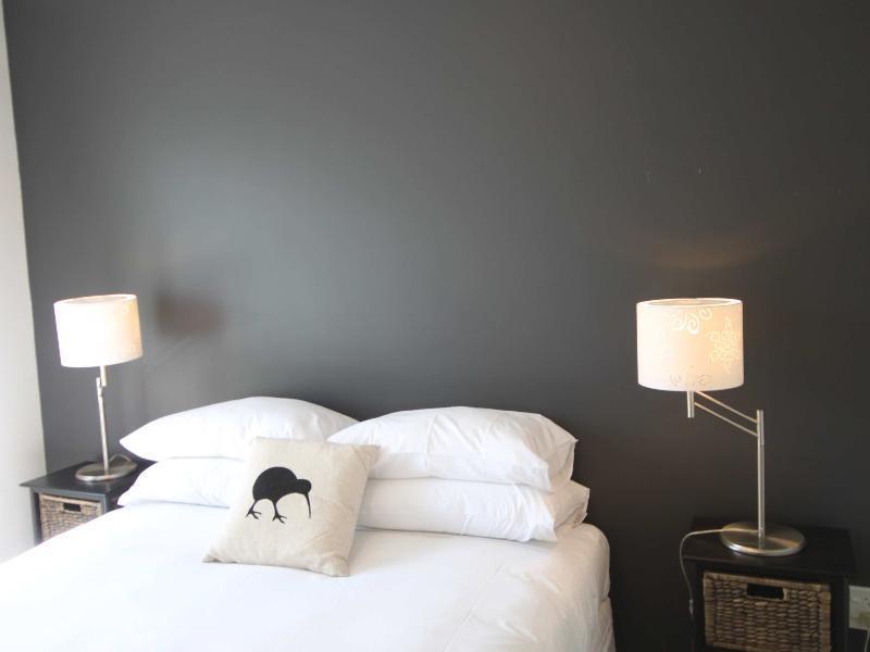 Carlton Villa 2 - Christchurch Holiday Homes Экстерьер фото